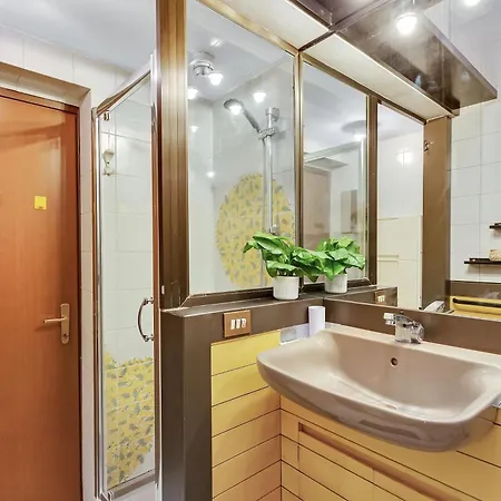 Centro Storicolittle Loft With Balcony Duomo A 10 Miuti Apartment