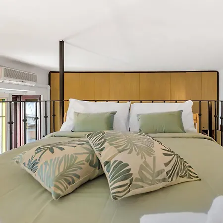 Centro Storicolittle Loft With Balcony Duomo A 10 Miuti