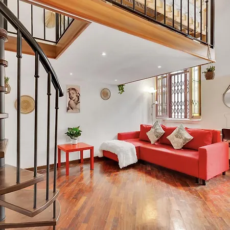 Centro Storicolittle Loft With Balcony Duomo A 10 Miuti Apartment *