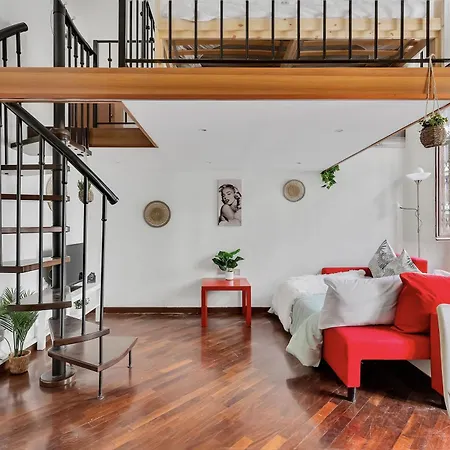 Centro Storicolittle Loft With Balcony Duomo A 10 Miuti *